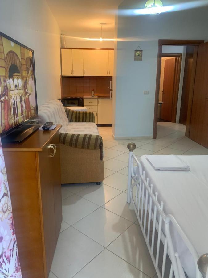 Caramel Sun Apartment Sarandë Dış mekan fotoğraf